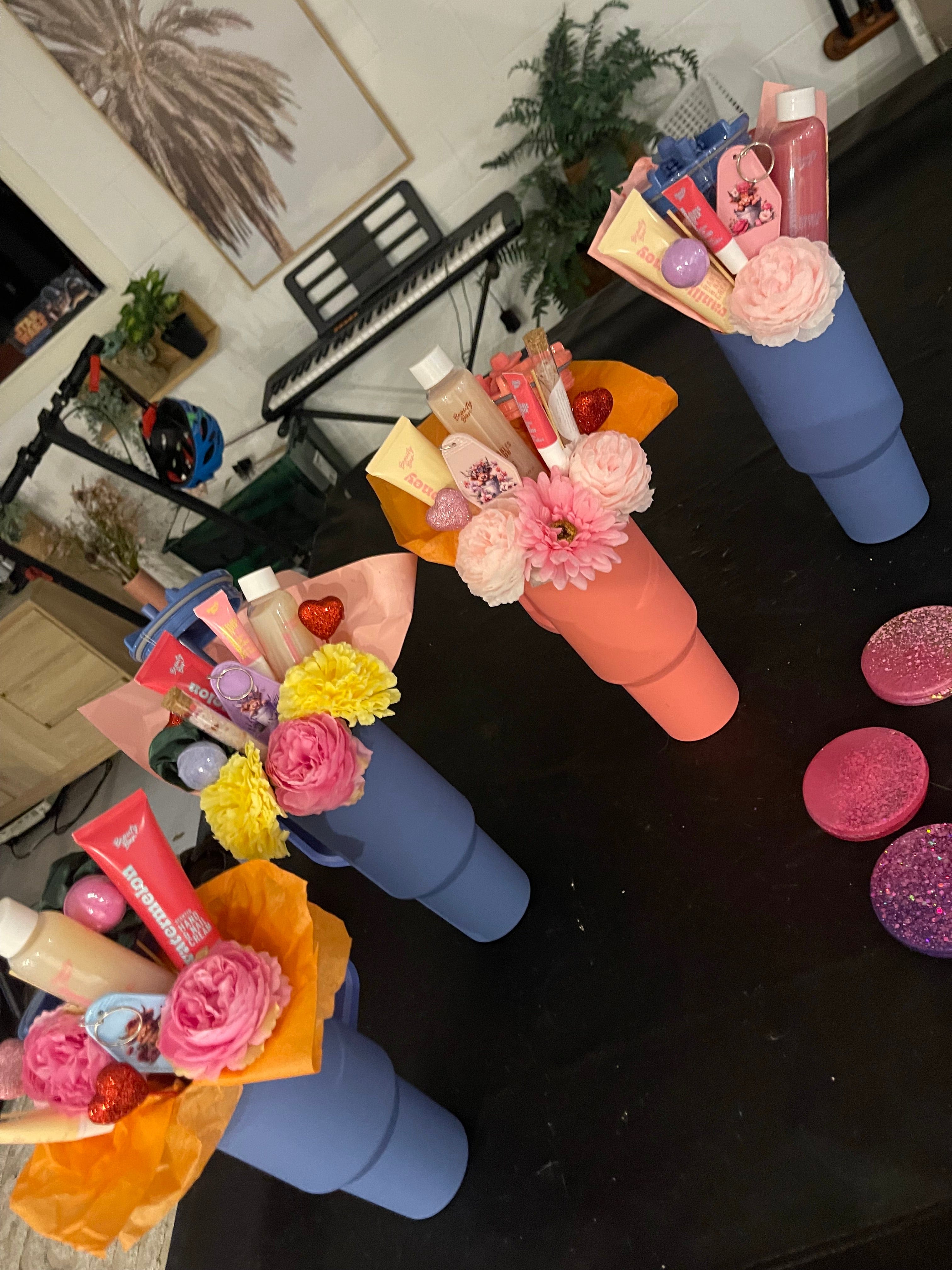 Simpli Must Have 40oz Tumbler Bouquet