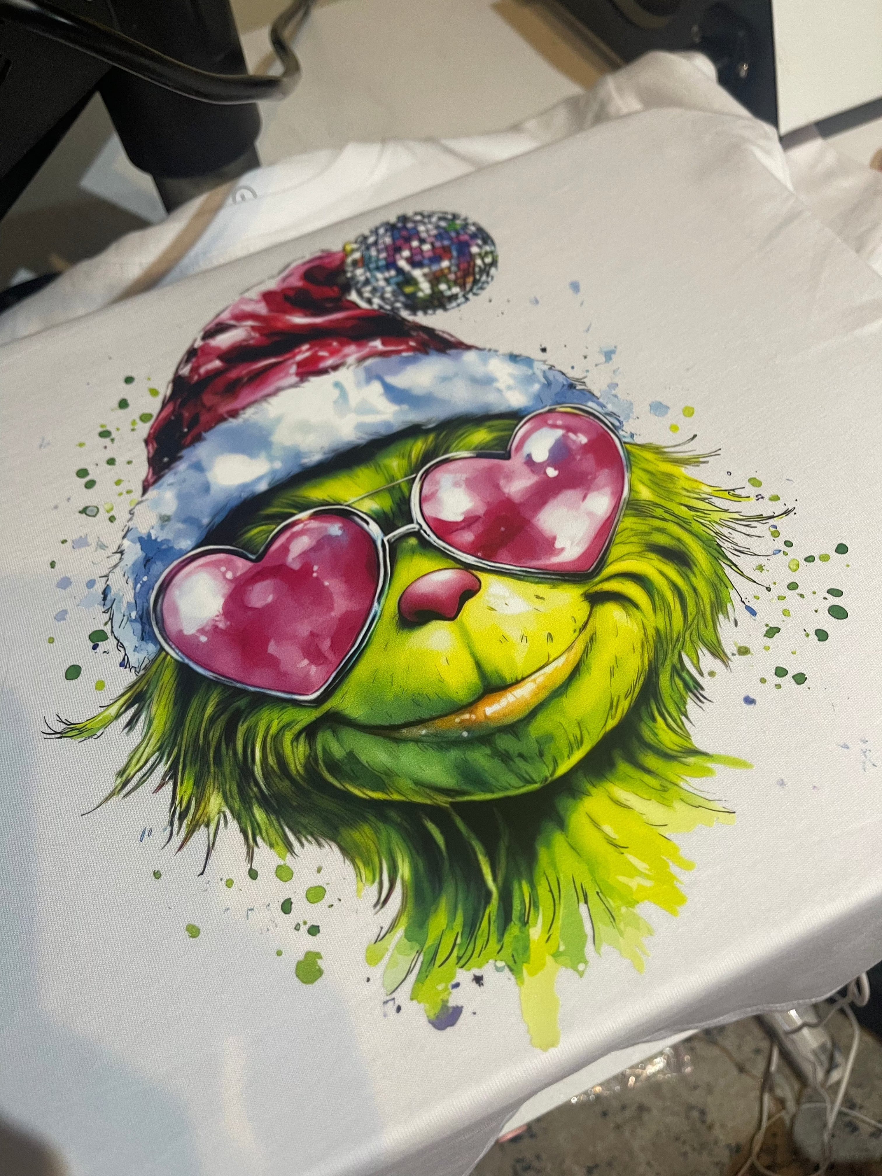 Simpli Must Have TShirt Grinch Sunnies Tshirt