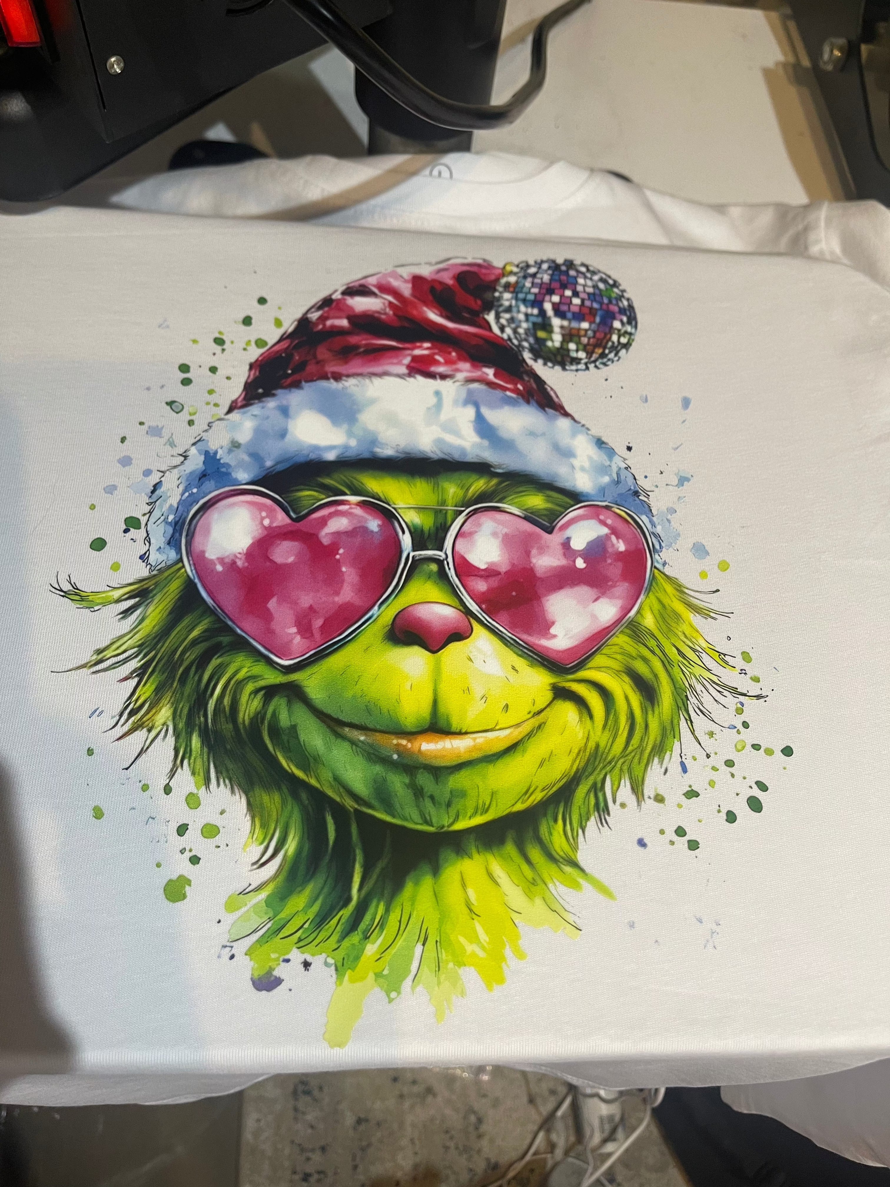 Simpli Must Have TShirt Grinch Sunnies Tshirt