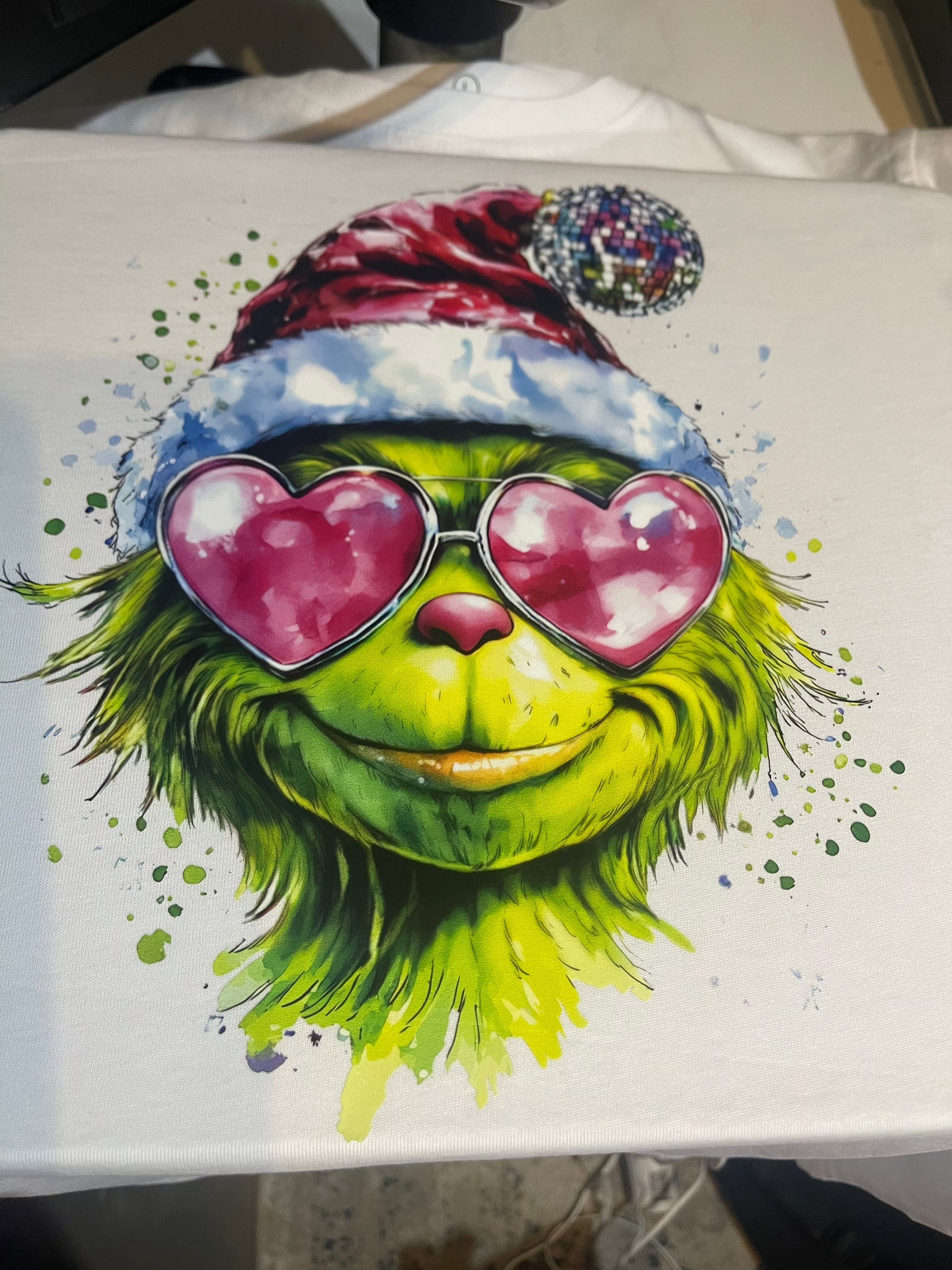 Simpli Must Have TShirt Grinch Sunnies Tshirt